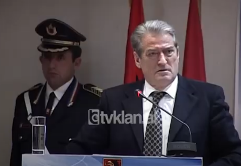 Berisha në analizën e policisë: Beteja ndaj krimit sfidë e jona-(26 Dhjetor 2008)