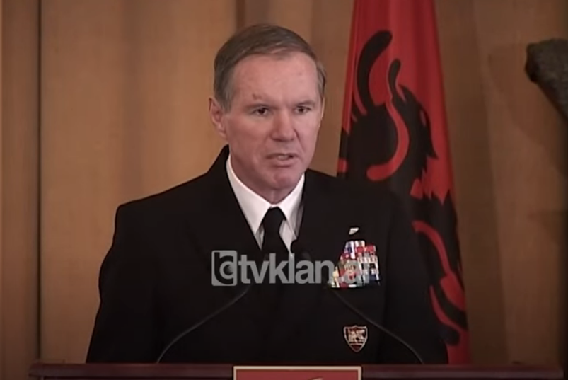 Presidenti Topi pret ushtarakun e lartë të NATO-s, Admiralin Mark Fitzgerald &#8211; (29 Janar 2009)