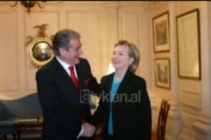 Kryeministri Berisha në SHBA, takim me sekretaren e shtetit Hillary Clinton &#8211; (7 Shkurt 2009)