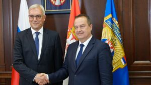 BE dhe SHBA, presion Serbisë: Marrëdhëniet me Rusinë “nuk janë normale”