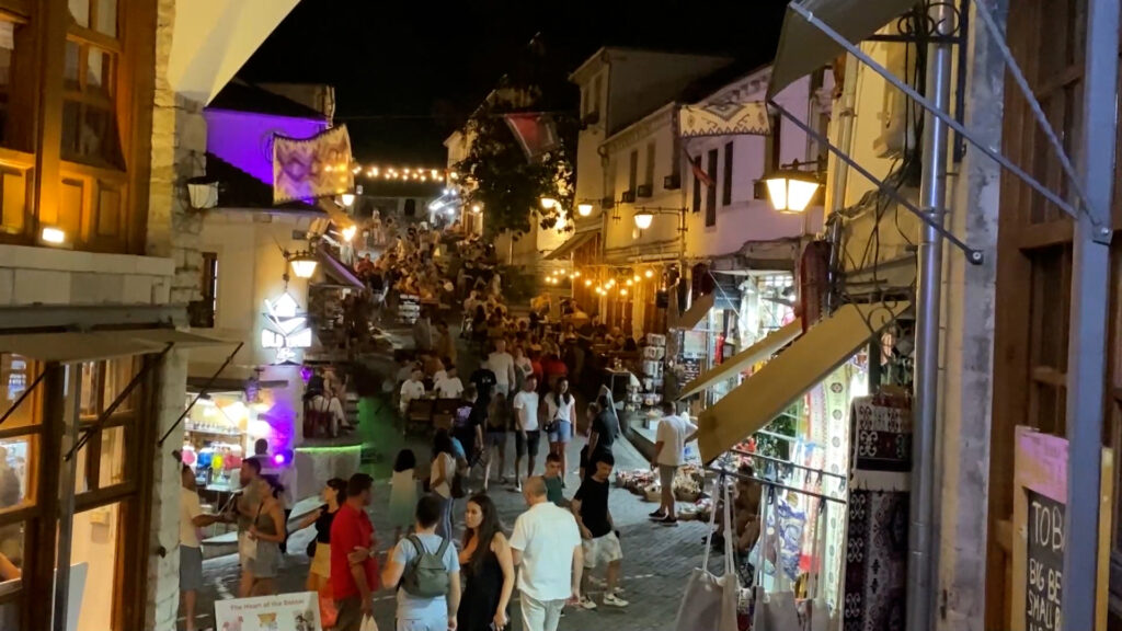 Pazari i Gjirokastrës, zona më e preferuar nga turistët