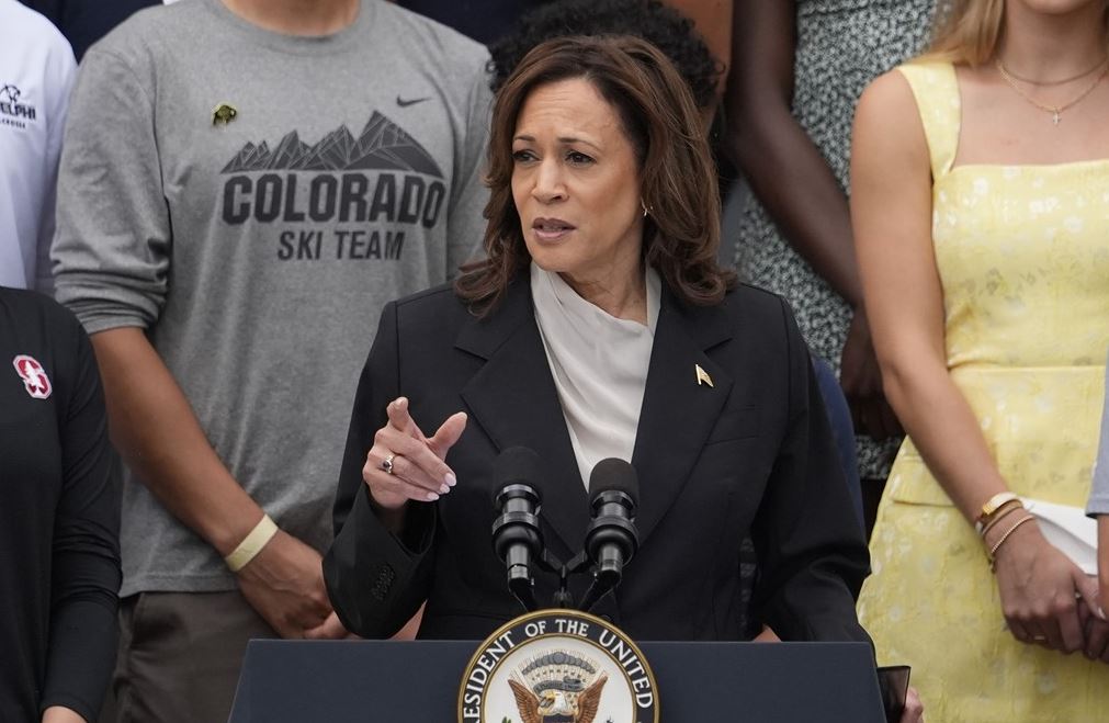 Kamala Harris vlerëson Biden në fjalimin e parë