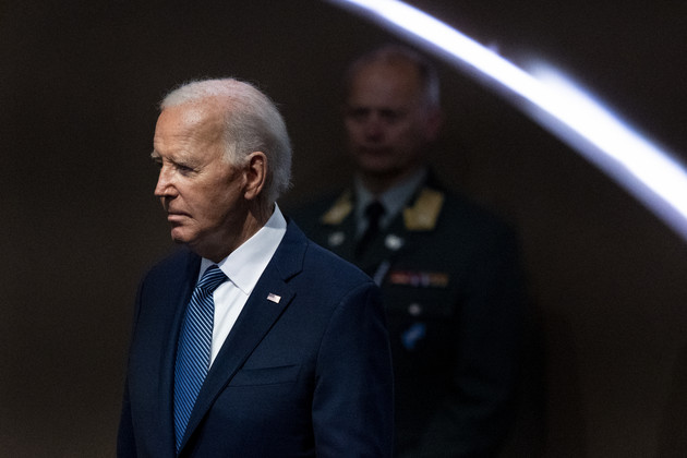 Samiti i NATO-s, Biden &#8220;lë nam&#8221; gjatë fjalimit! Gafa të njëpasnjëshme