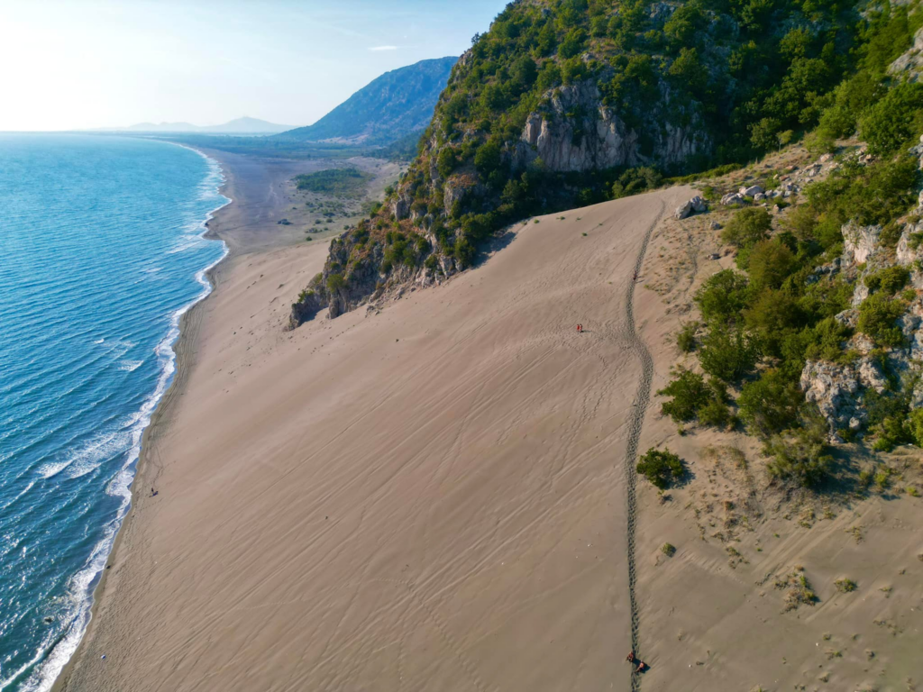 Udhërrëfyesit për turistët në Lezhë, për herë të parë të certifikuar