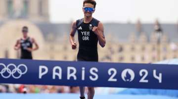 Britaniku Alex Yee fiton në garën e triathlonit