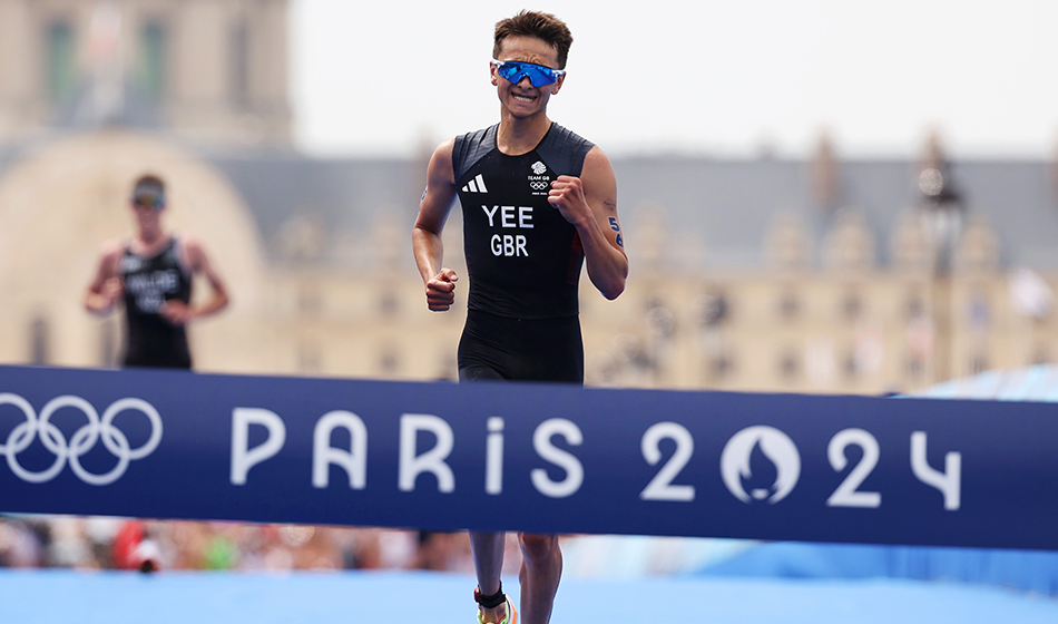 Britaniku Alex Yee fiton në garën e triathlonit