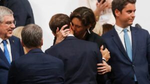 Puthja e Macron me ministren e tij çmend rrjetin