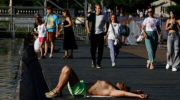 Rusët përballen me valën më të madhe të nxehtësisë në 100 vitet e fundit