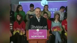 Kryesocialisti Edi Rama në Skrapar: Të ndahemi nga politika e bastioneve-(15 Shkurt 2009)