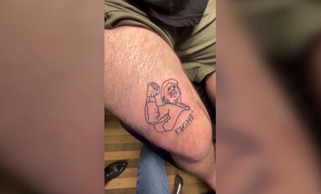 Atentati ndaj Trump frymëzon trendin e ri të tatuazheve