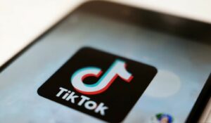 A mund të ndalohet përdorimi i TikTok-ut në Kosovë?