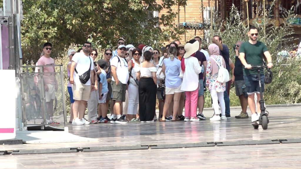 KE: Shqipëria, 86% më shumë turistë/ Rama: Histori e bukur suksesi