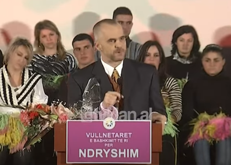 Kryesocialisti Rama në Elbasan, premton zgjidhjen e problemeve në bujqësi &#8211; (20 Shkurt 2009)