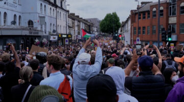 Protesta në Britaninë e Madhe kundër të djathtës ekstreme