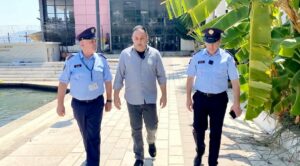 Ministri Hoxha takon drejtuesit e Policisë në Sarandë: Masa të forta për të përmbyllur një sezon të qetë e të sigurt