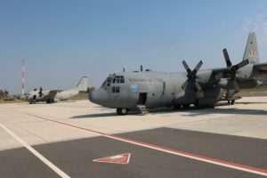 Zjarret, mbërrijnë në Shqipëri dy avionë rumunë për ndërhyrje në vatrat më kritike