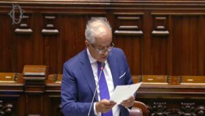 “I nxehti anormal vonoi hapjen e kampit të Gjadrit”, ministri i Brendshëm italian jep detaje për projektin