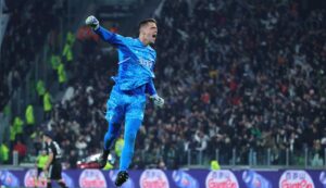 Juventus zyrtarizon largimin, Szczesny mendon tërheqjen nga futbolli