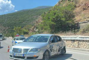 Aksident në aksin “Pogradec-Qafë Thanë”, dy të plagosur