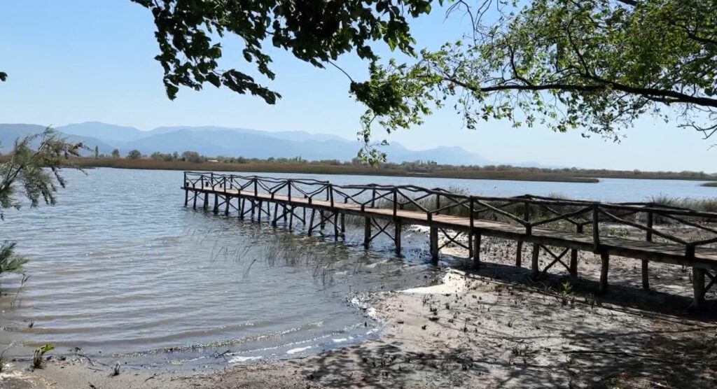 Laguna e Kune Vainit, atraksion për turistët