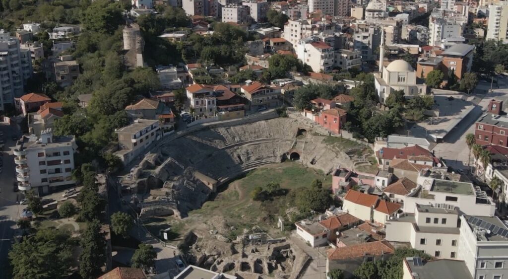 Amfiteatri i Durrësit, “magnet” për turistët