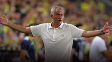 Mourinho nuk ndryshon kurrë, përplaset sërish me arbitrat