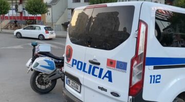 Sherr te stacioni i furgonave në Shkodër, arrestohet një person. Një tjetër bëhet për spital