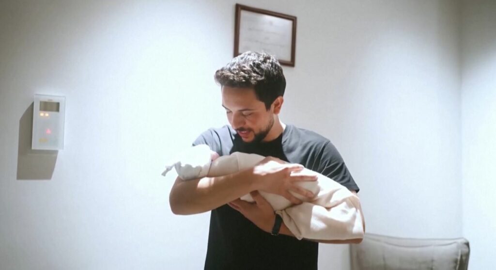 Princi i kurorës së Jordanisë bëhet baba për herë të parë