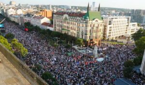 SHBA-ja mohon se ka nxitur protestat në Serbi