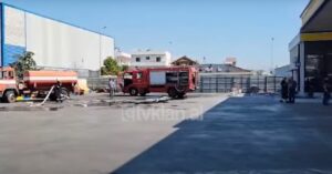 Autoboti mori flakë në pikën e karburantit, humb jetën një nga punonjësit e lënduar