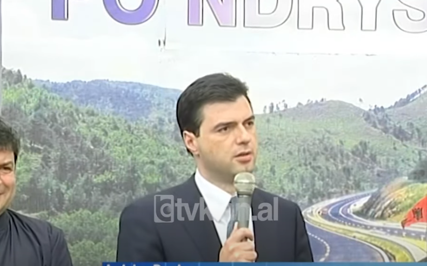 Lulzim Basha takime paraelektorale me banorët e komunave të Elbasanit &#8211; (7 Maj 2009)