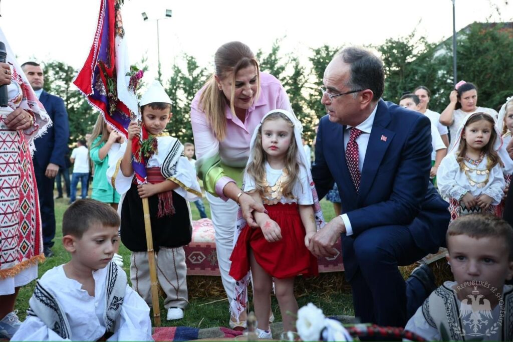 Presidenti Begaj në Patos