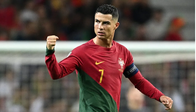 Cristiano Ronaldo futet në histori, arrin 1 miliard ndjekës në rrjetet sociale