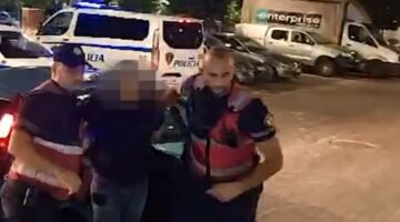 Me pistoletë në çantë rreth Tiranës me makinë, arrestohet 28-vjeçari