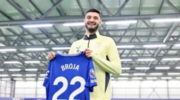 Everton zbulon numrin që do të mbajë Armando Broja