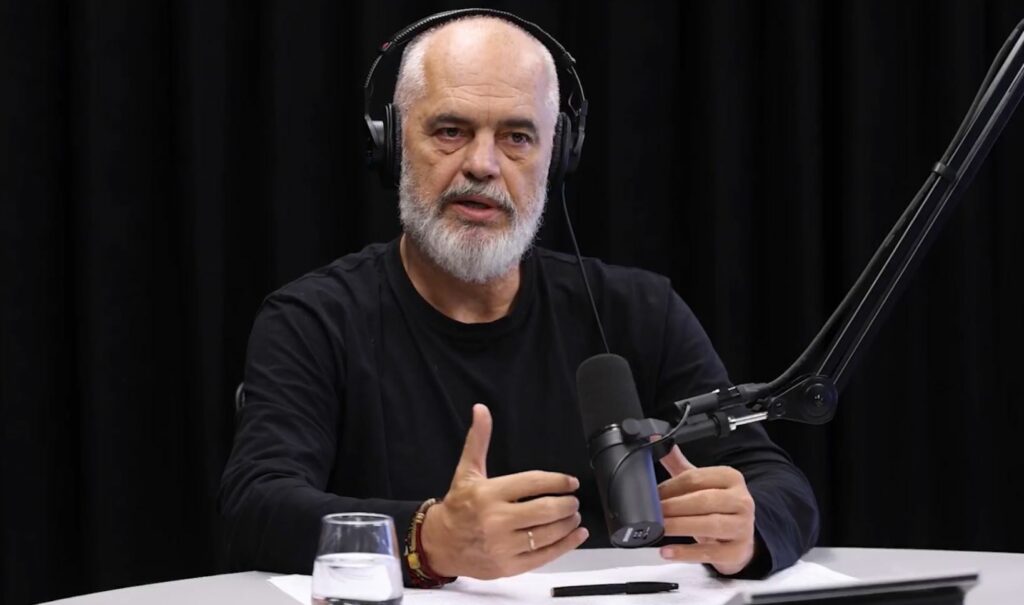 Kryeministri Edi Rama në podcast-in e tij "Flasim"