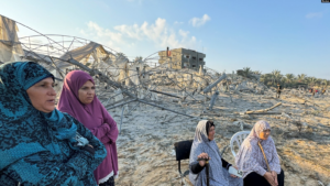 Sulm në kampin e mbushur me njerëz në Gaza, të paktën 40 viktima