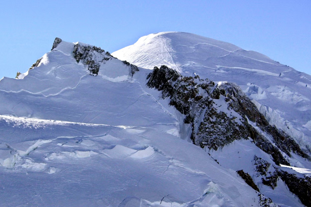 Francë, gjenden të vdekur 4 alpinistë në majën e malit Mont Blanc