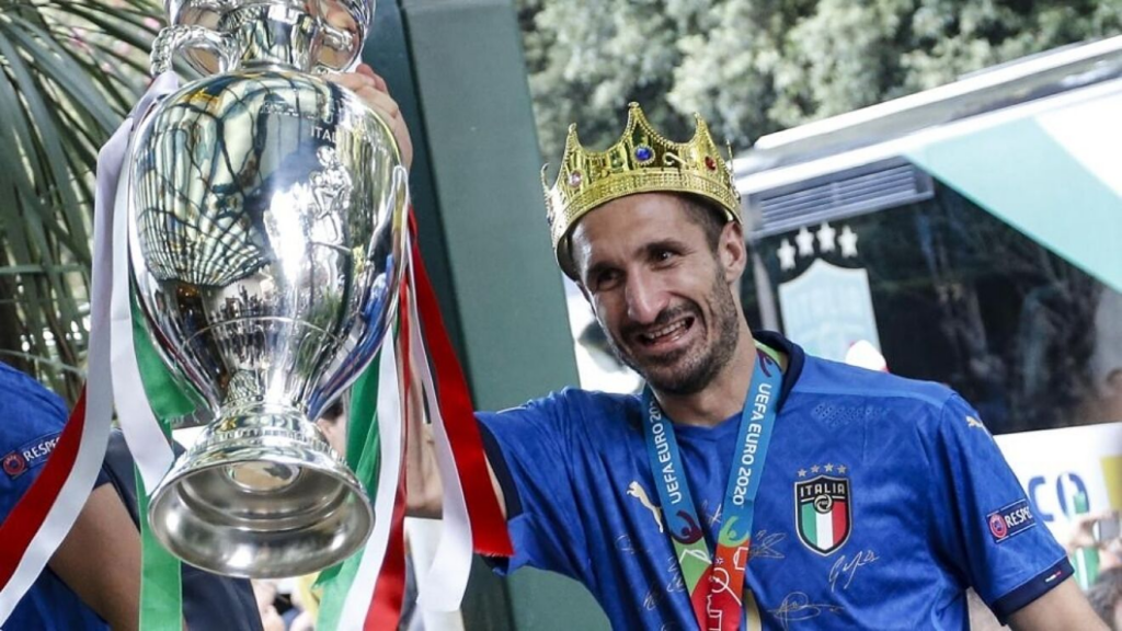 Chiellini rikthehet te Juventus