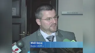 Ndotja masive e liqenit artificial të Tiranës bëhet rrezik për gjallesat-(14 Maj 2009)