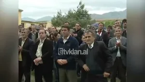 Astrit Patozi në Zall-Bastar të Tiranës në kuadër të turit Shqipëria po Ndryshon-(30 Prill 2009)