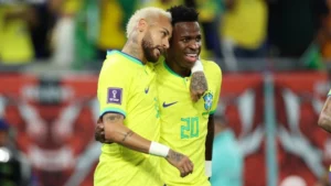 Neymar: Askush nuk e meriton “Topin e Artë” më shumë se Vinicius