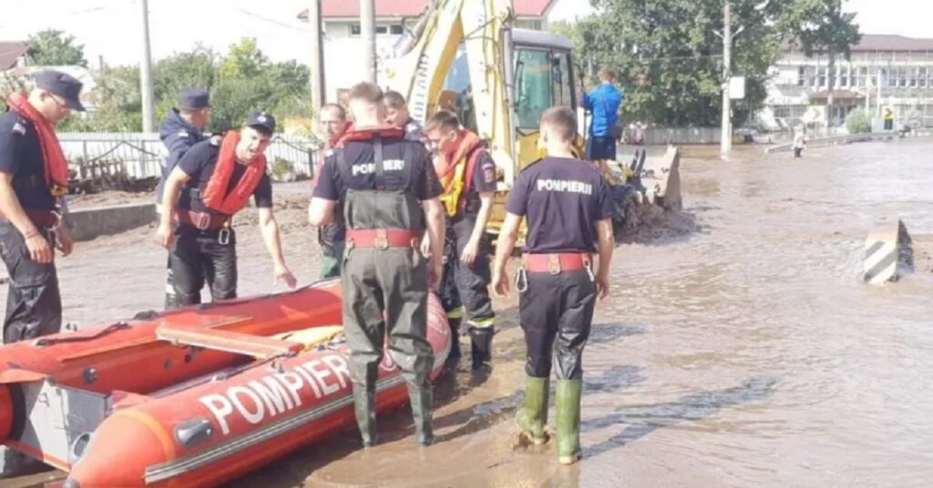 4 persona të vdekur nga përmbytjet në Rumani