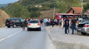 Bllokimi i kufirit, pjesëmarrje e ulët e serbëve