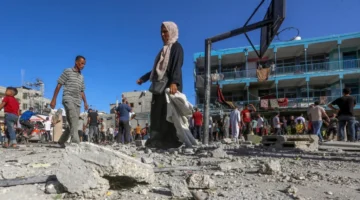 Izraeli sulmon një shkollë në Gaza, vriten 6 punonjës të OKB