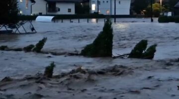 Pamje nga përmbytjet në Bosnje Hercegovinë